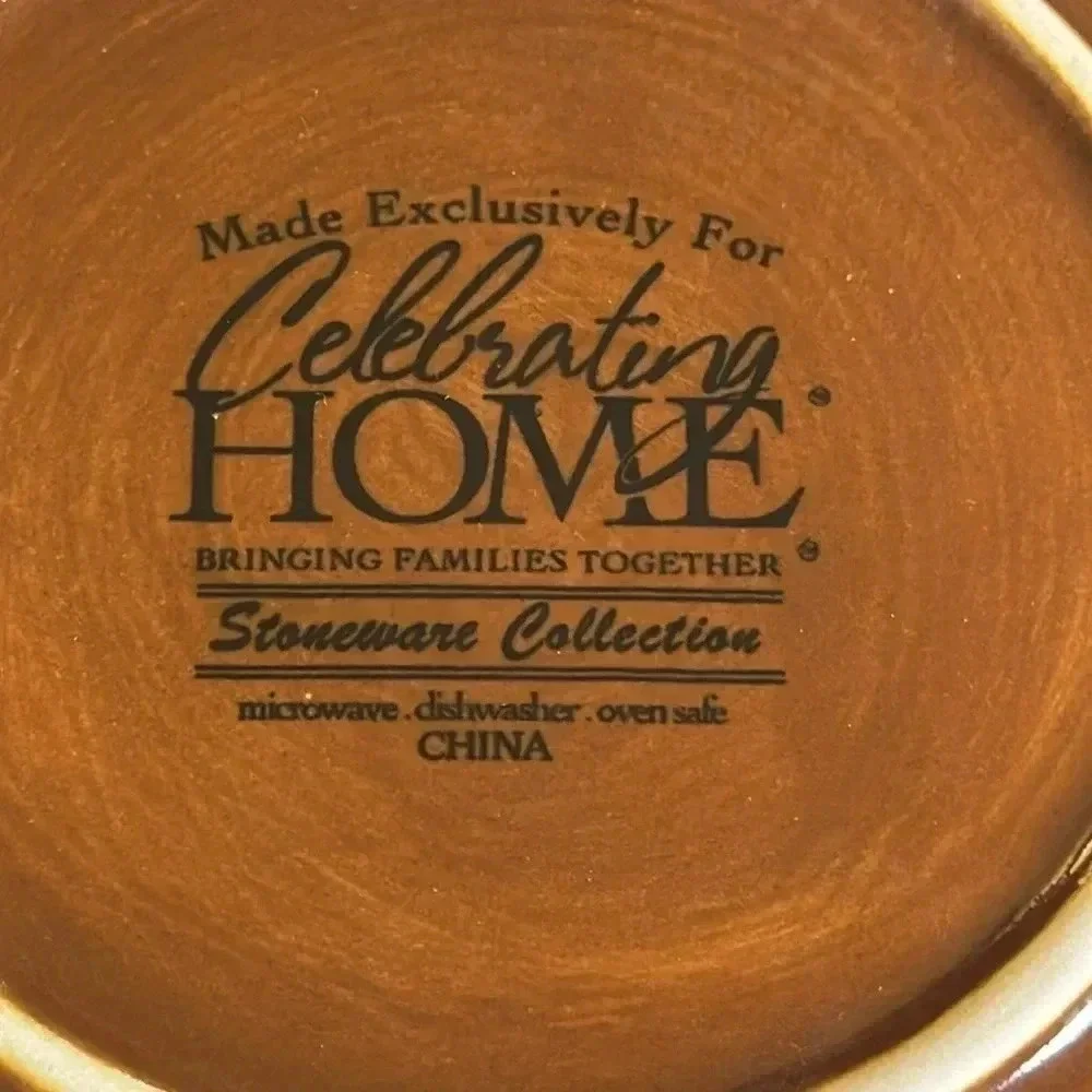 celebrating home stoneware collection BRN oven/microwave/dishwasher safe 10” Lid
